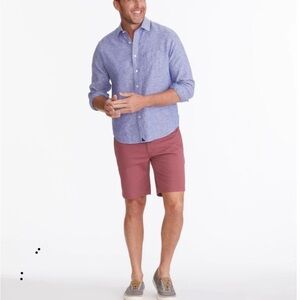 UNTUCKit CHINO SHORTS COLOUR WASHED RED  MEDS SZ 36